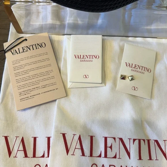 Authentic Valentino Garavani Rock Stud Wedges - Picture 3 of 9